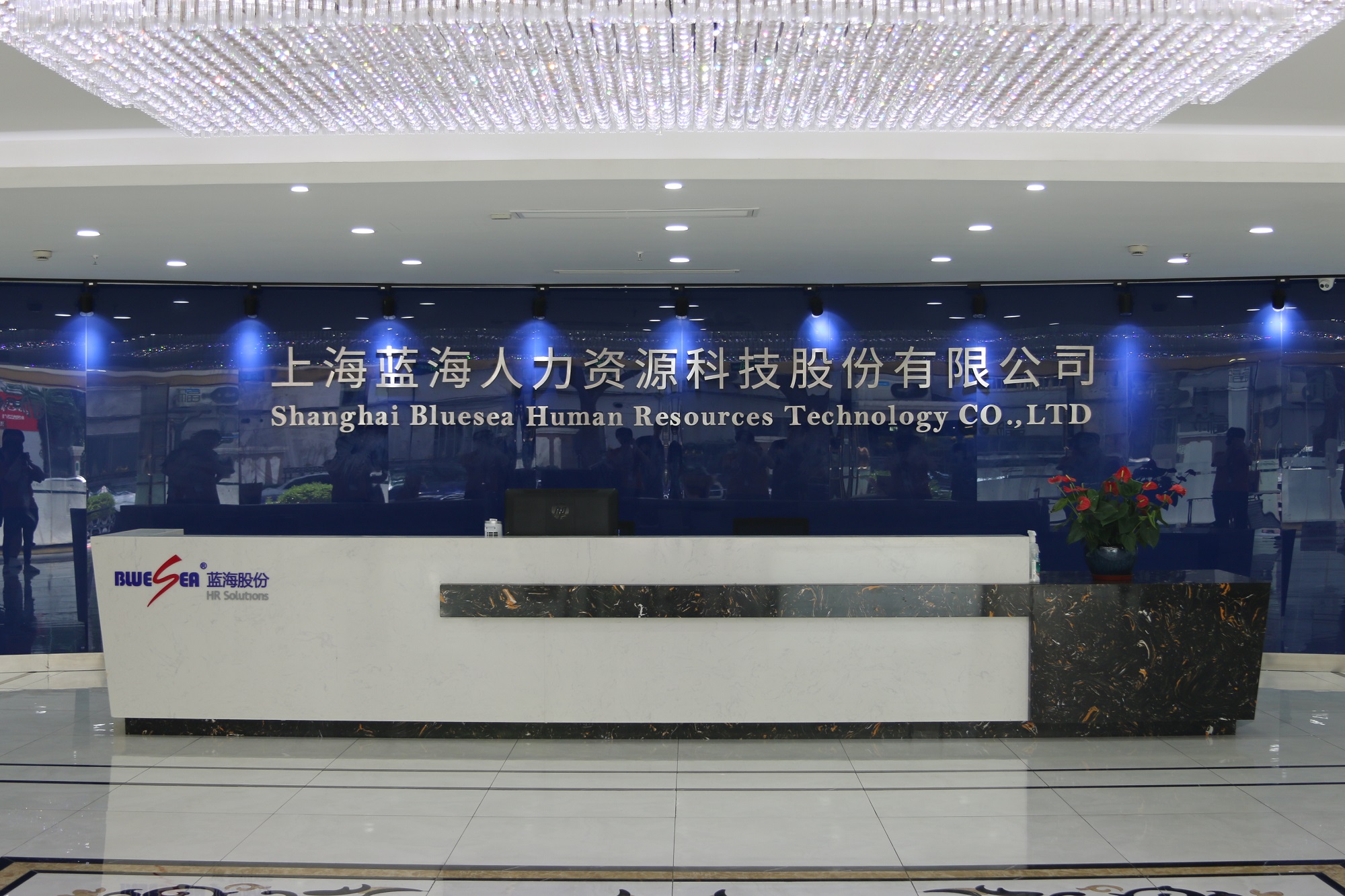 1758181068610405.jpg 1758181068610405.jpg