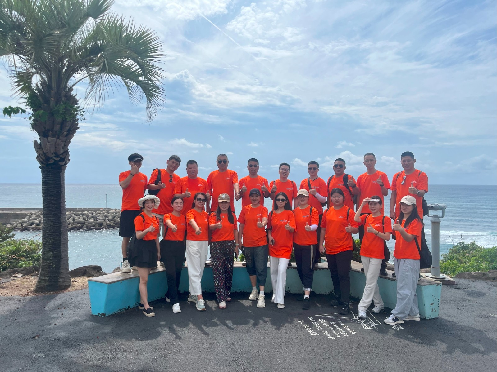 1758787662893511.jpg 1758787662893511.jpg