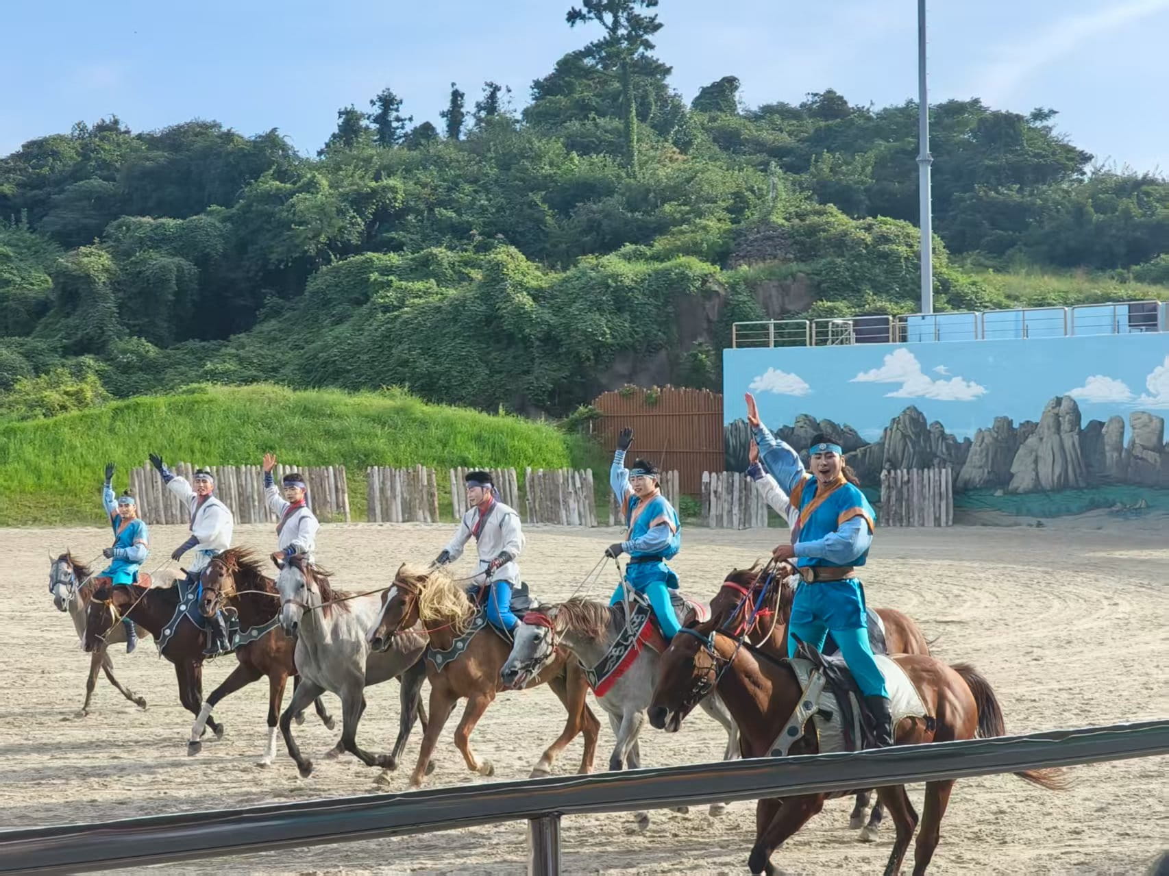 1758787665598744.jpg 1758787665598744.jpg