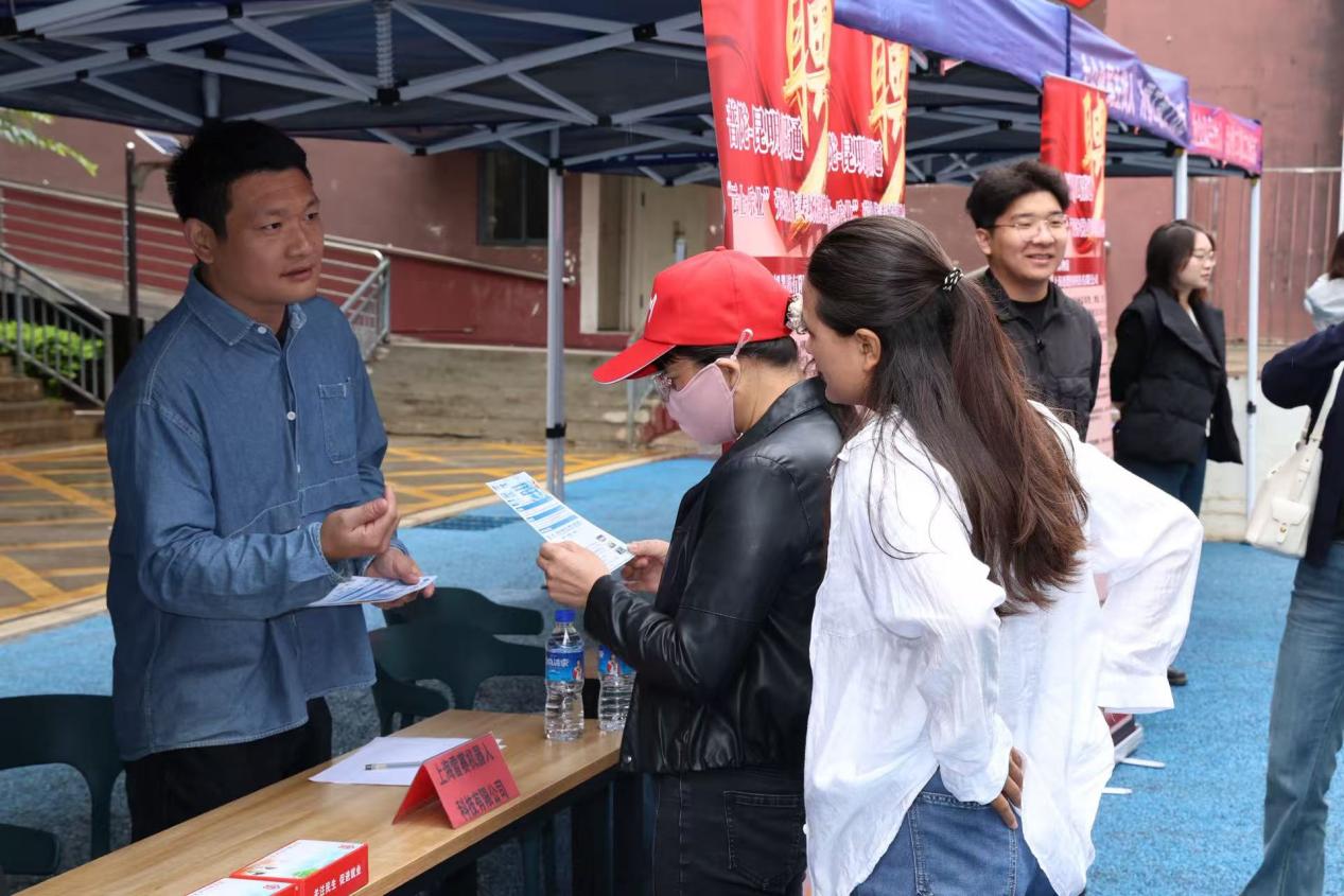 1759217153128652.jpg 1759217153128652.jpg